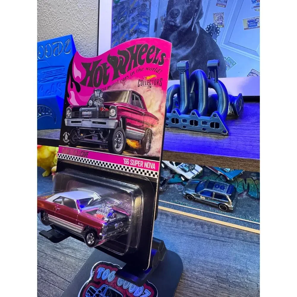 Hot wheels RLC 66 Super Nova pink